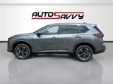 Used 2025 Nissan Rogue SV image 4