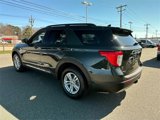 Certified 2022 Ford Explorer XLT w/ Equipment Group 202A image 3