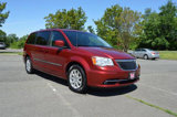 Used 2014 Chrysler Town & Country Touring image 3
