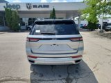 New 2025 Jeep Grand Cherokee Summit image 5