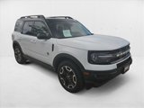 Used 2024 Ford Bronco Sport Outer Banks w/ Tech Package image 3