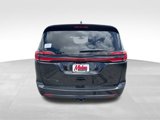 New 2025 Chrysler Pacifica Limited image 6