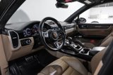 Used 2019 Porsche Cayenne Turbo image 3