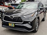 Used 2021 Toyota Highlander XLE image 3