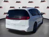New 2024 Chrysler Pacifica Limited w/ S Appearance Package image 5