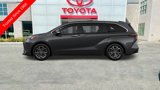 New 2025 Toyota Sienna Platinum image 3