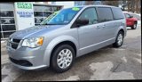 Used 2018 Dodge Grand Caravan SE w/ UConnect Hands-Free Group image 2