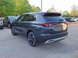 New 2025 Mitsubishi Outlander SEL image 3