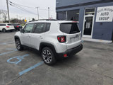 Used 2016 Jeep Renegade Latitude w/ Popular Equipment Group image 6