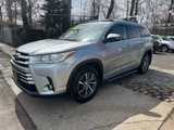 Used 2018 Toyota Highlander XLE image 2