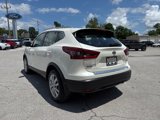 Used 2020 Nissan Rogue Sport SV image 3
