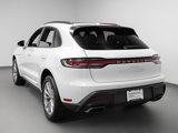 Used 2025 Porsche Macan image 3