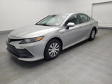 Used 2021 Toyota Camry LE image 2