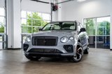 Used 2022 Bentley Bentayga image 2