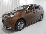 Certified 2023 Toyota Sienna XLE image 3