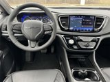 Used 2024 Chrysler Pacifica Limited w/ S Appearance Package image 2