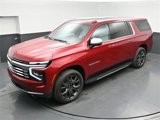 Used 2025 Chevrolet Suburban Premier image 2