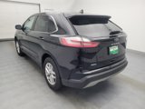 Used 2023 Ford Edge SEL image 5