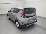 Used 2023 Kia Soul LX w/ LX Technology Package image 5