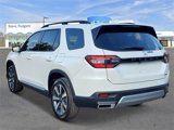 New 2025 Honda Pilot Touring image 4