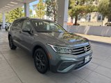 Certified 2024 Volkswagen Tiguan SE w/ Panoramic Sunroof Package image 3
