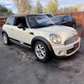 Used 2011 MINI Cooper Hardtop image 6