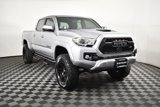 Used 2016 Toyota Tacoma TRD Sport image 3