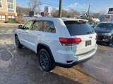 Used 2017 Jeep Grand Cherokee Limited image 5
