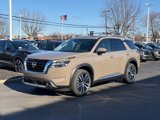 New 2025 Nissan Pathfinder Platinum image 2