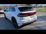 New 2025 Volkswagen Atlas Cross Sport SEL R-Line image 5