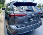 Used 2023 Toyota Highlander LE image 5