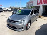 Used 2018 Chrysler Pacifica Touring-L image 3