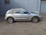 Used 2022 Kia Niro EX image 3