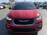 New 2025 Chrysler Pacifica Select image 2