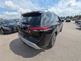 New 2025 Nissan Pathfinder SL image 3