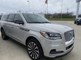 Used 2024 Lincoln Navigator L Reserve image 3