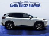 Used 2023 Nissan Rogue SL image 6