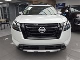 New 2025 Nissan Pathfinder Platinum image 3