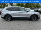 Certified 2022 Volkswagen Tiguan SE w/ Panoramic Sunroof Package image 4