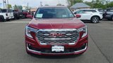 Used 2024 GMC Terrain Denali w/ Denali Premium Package image 3