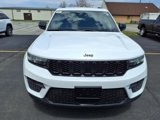 New 2025 Jeep Grand Cherokee Altitude image 2