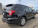 Used 2018 Ford Explorer XLT image 6