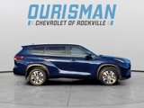 Used 2023 Toyota Highlander XLE image 2