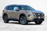 New 2025 Nissan Rogue SV image 2