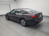 Used 2022 Nissan Altima 2.5 SV image 3