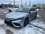 Used 2022 Toyota Camry SE image 2