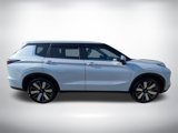 New 2025 Mitsubishi Outlander SE image 2