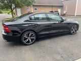 Used 2020 Volvo S60 T6 R-Design image 5
