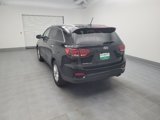 Used 2020 Kia Sorento LX w/ LX I4 Convenience Package image 5