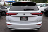 Used 2024 Mitsubishi Outlander AWD image 4